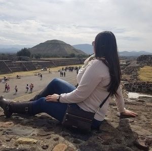 Meet your Posher, Karina